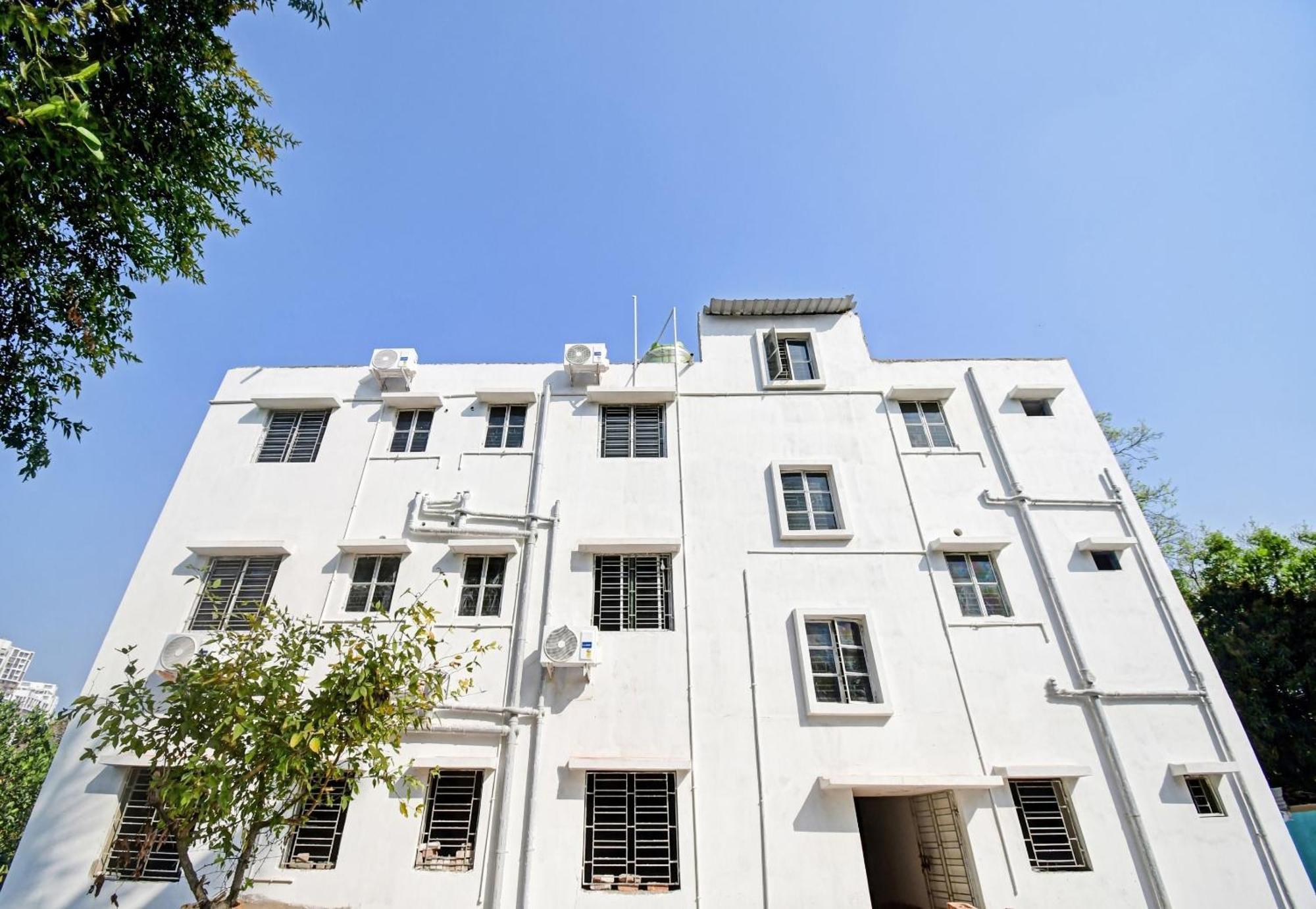 Super Hotel O Grand Eden Calcutta Extérieur photo