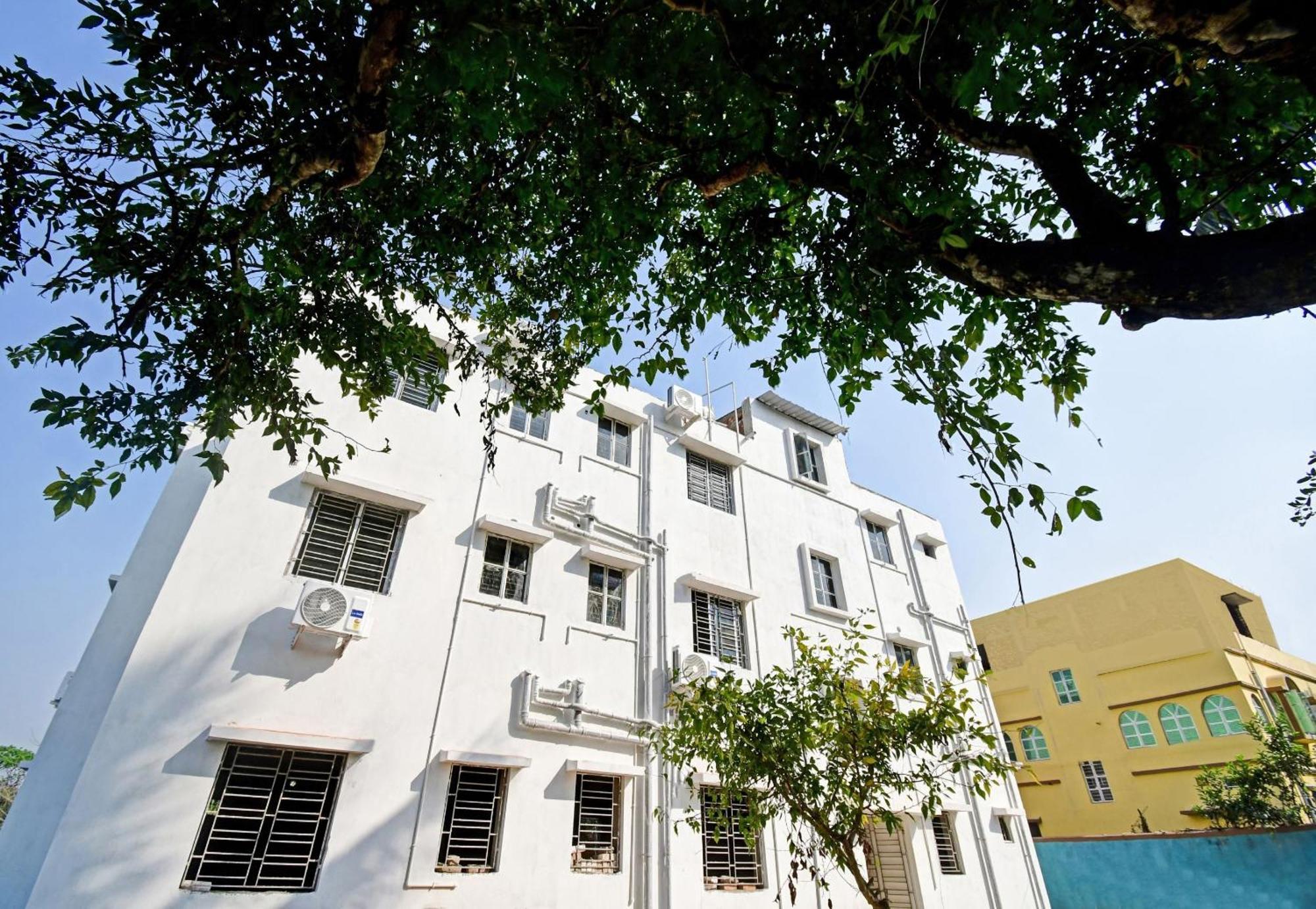 Super Hotel O Grand Eden Calcutta Extérieur photo