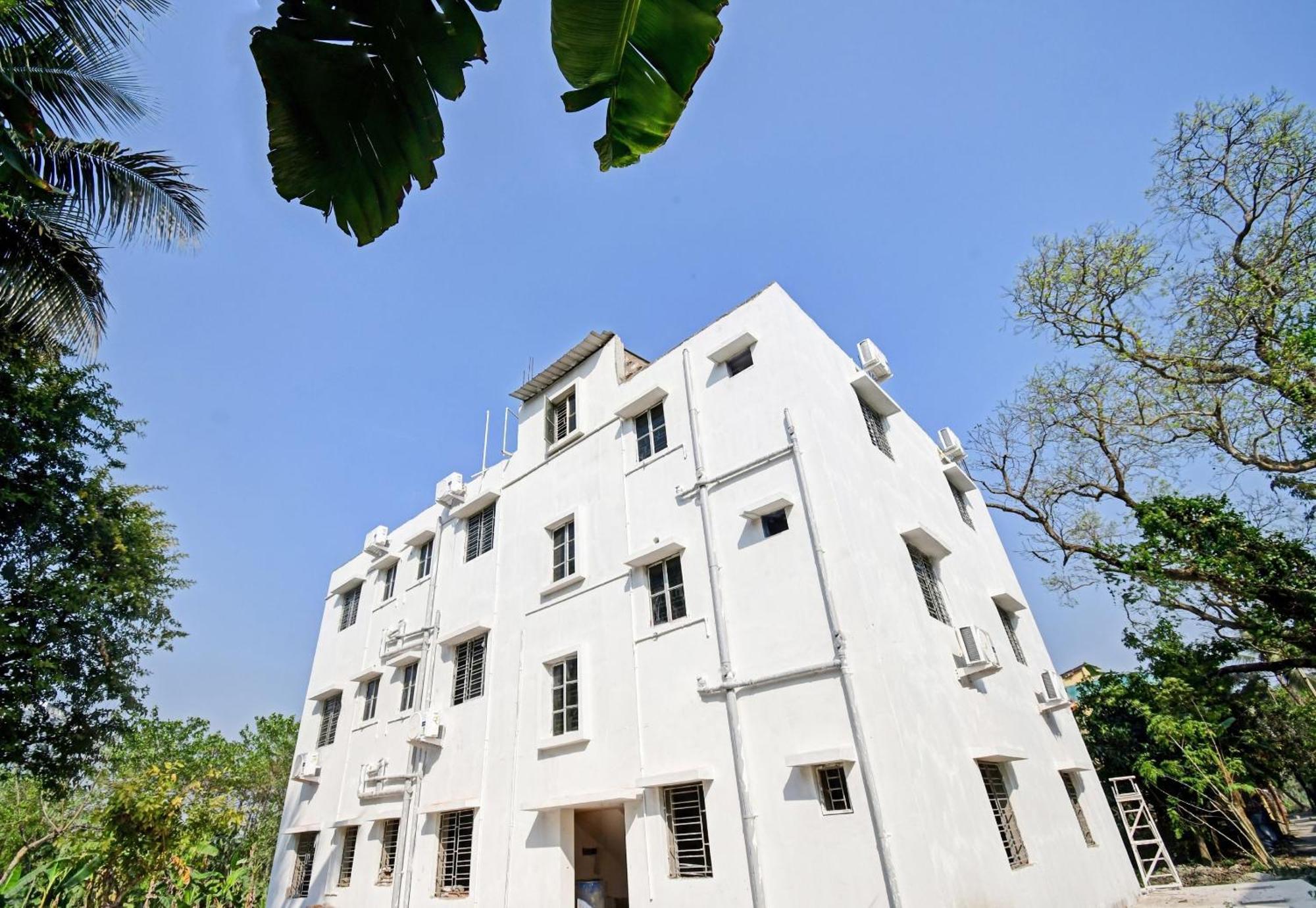 Super Hotel O Grand Eden Calcutta Extérieur photo